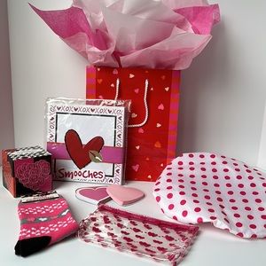 Valentine’s Day Gift Set ❤️